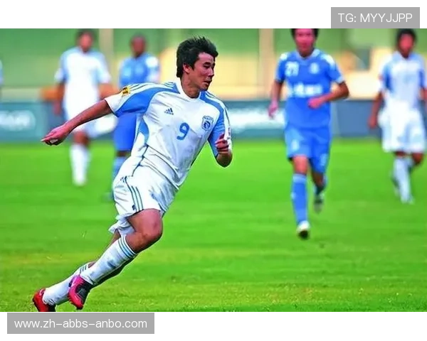 中国球员董方卓加盟曼联后的英超之路回顾 中国球员董方卓加盟曼联后的英超之路回顾